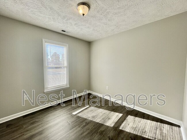 Building Photo - 184 Brandywood Ct