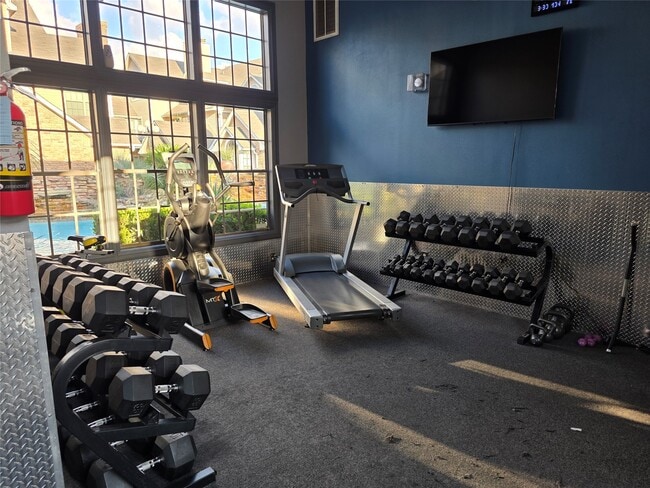 Building Photo - 2300 Old Spanish Trl