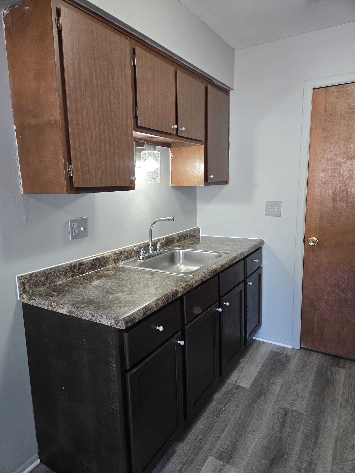 Kitchen - 11646 San Jose