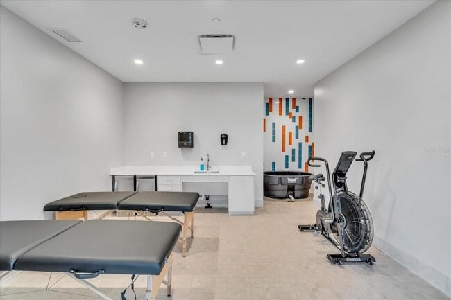 Building Photo - 17709 Crescent Moon Lp