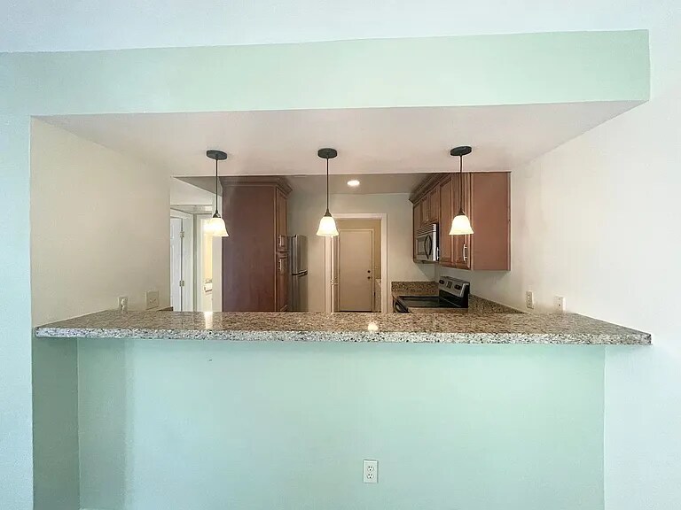 Building Photo - 6750 Del Rey Ave