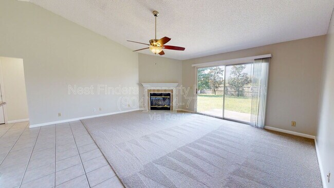 Building Photo - 2094 Forest Gate Dr W