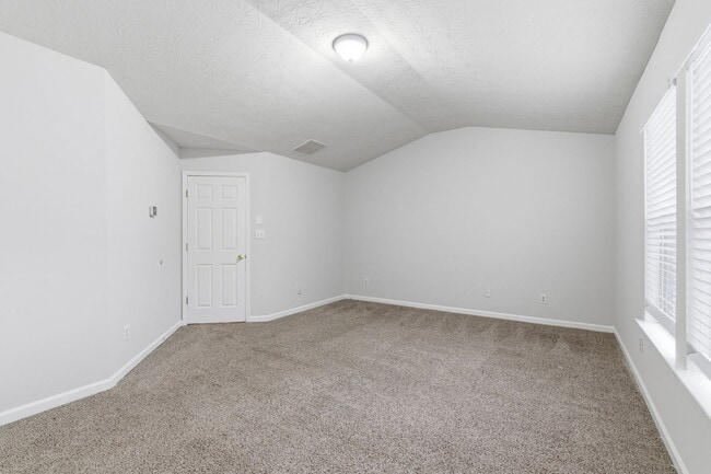 Building Photo - NOW READY!!! 3 bedroom home in sought out Austell city!!!