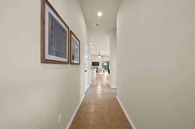 Building Photo - 342 Tilly Ln