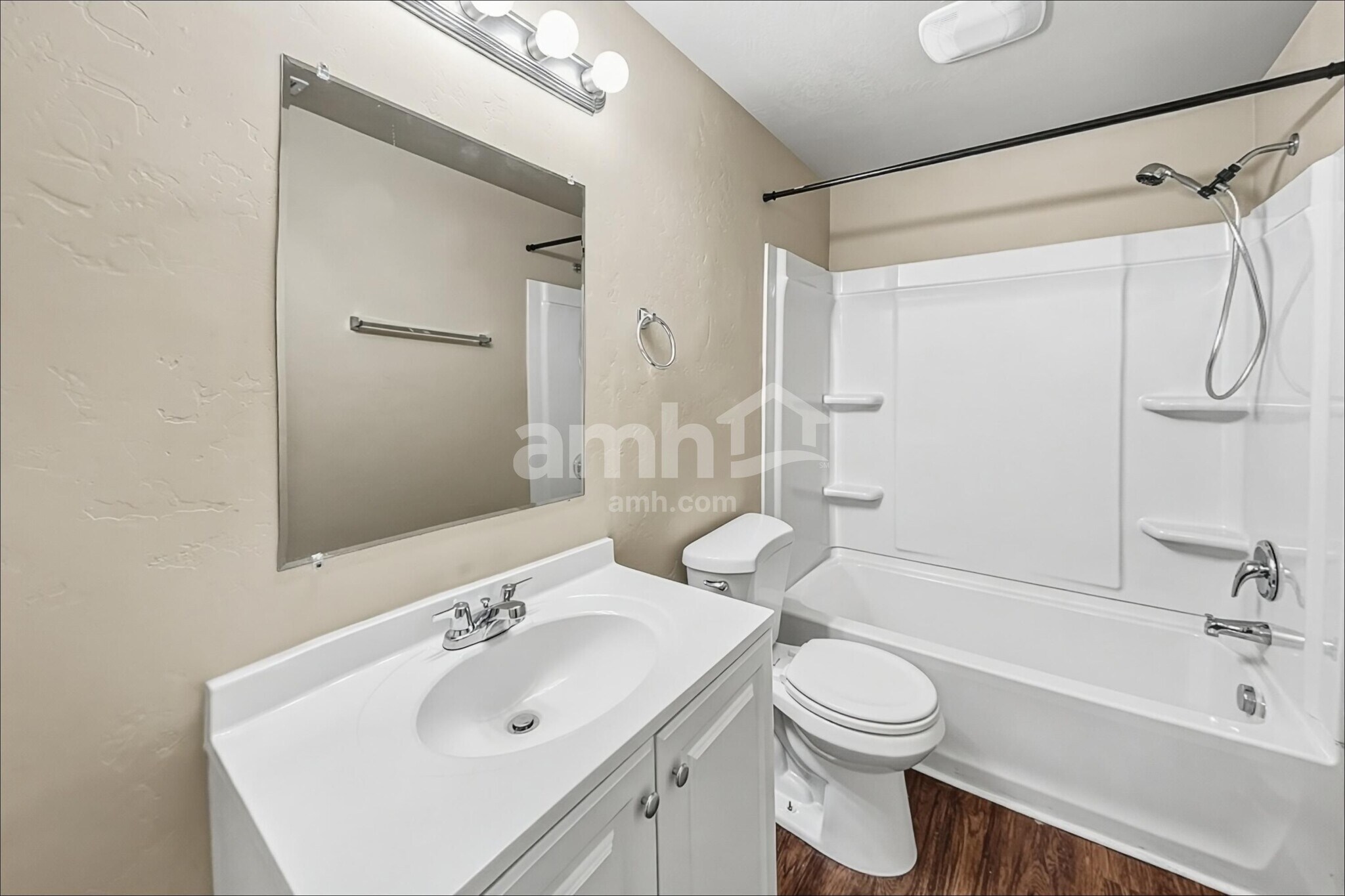 Building Photo - 228 Cedar Grove Ln