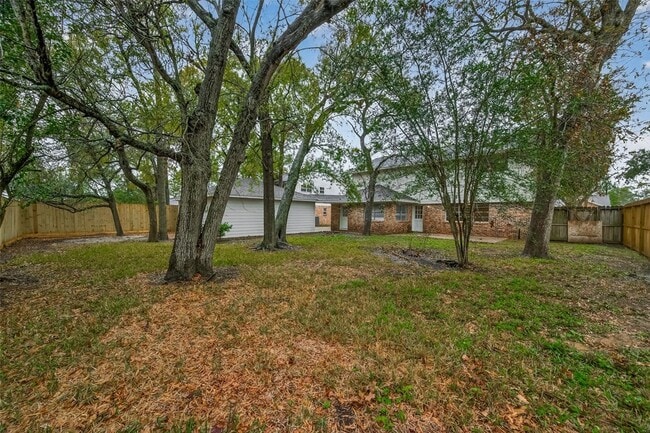 Building Photo - 422 Willow Vista Dr