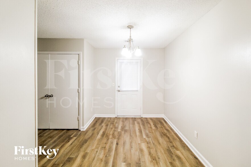 Building Photo - 3312 Westview Cove