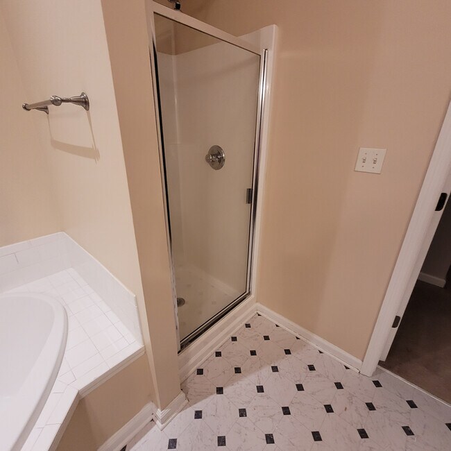 Building Photo - 1508 Cutters Run Ln