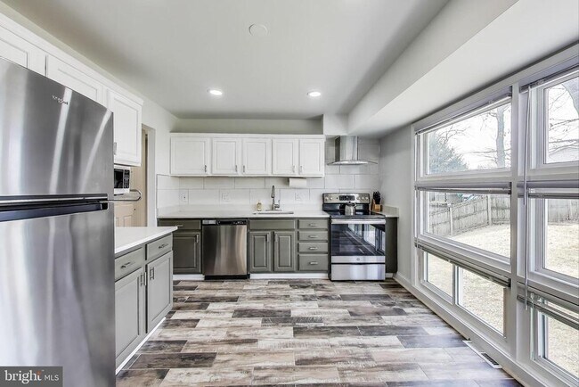 Building Photo - 14316 Woodcrest Dr