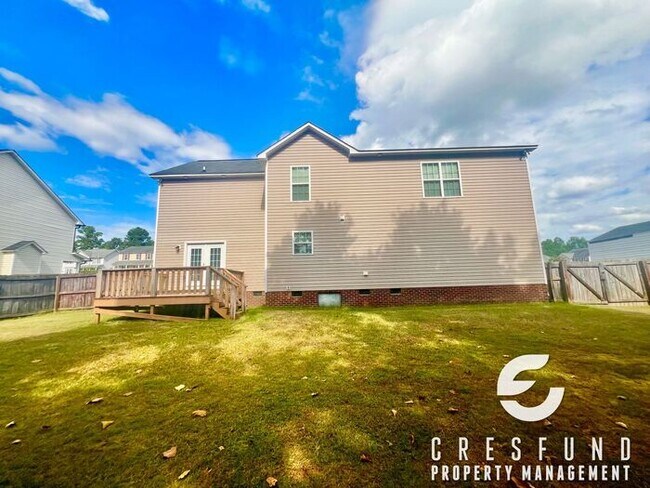 Building Photo - 3bedroom 2.5 Bath Home in Overhills Creek-...