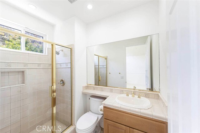 Building Photo - 12 San Remo