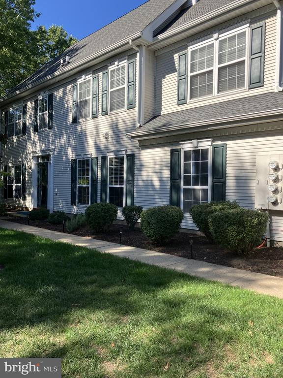 Building Photo - 301 Deer Run Ct