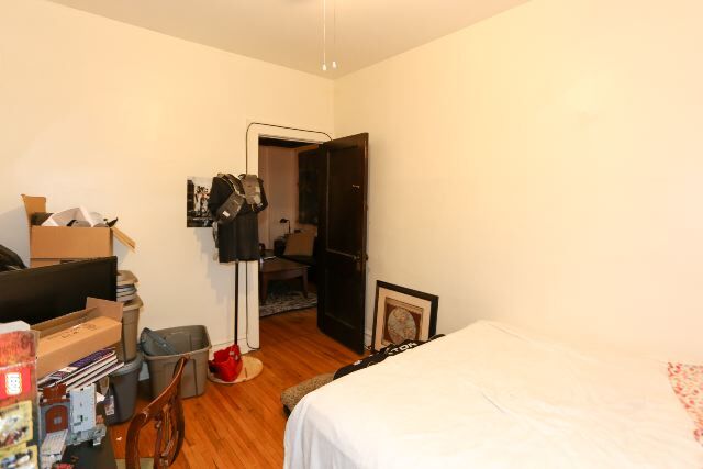 Building Photo - 3827 N Drake Ave