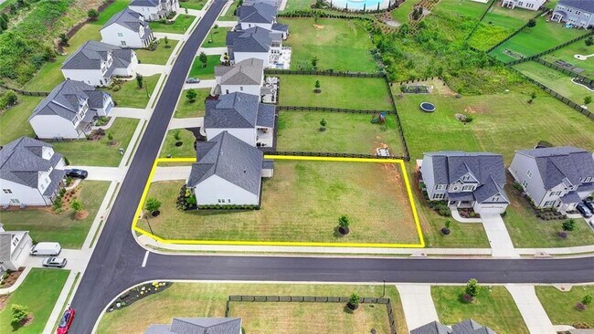 Building Photo - 3695 Andover St