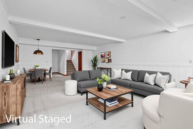 Building Photo - 49 Commanche Ct