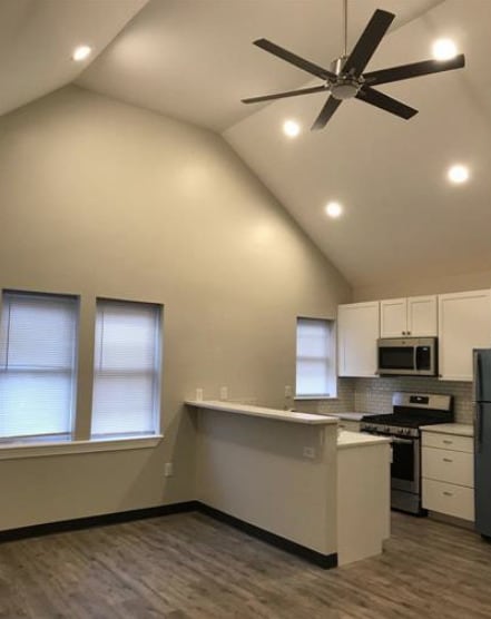 Building Photo - Macbeth Apartments