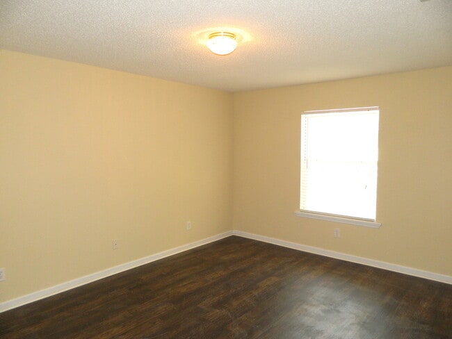 Building Photo - 71 Tiburon Trail