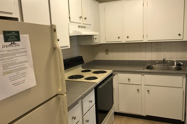 Building Photo - 95 Powers St