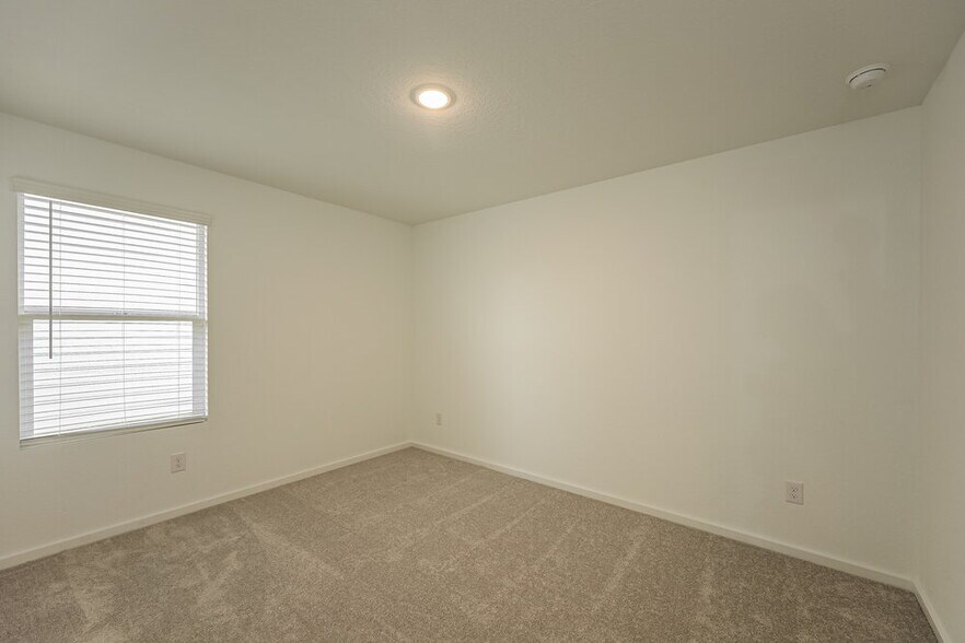 Building Photo - 11516 Chestnut Barr Dr