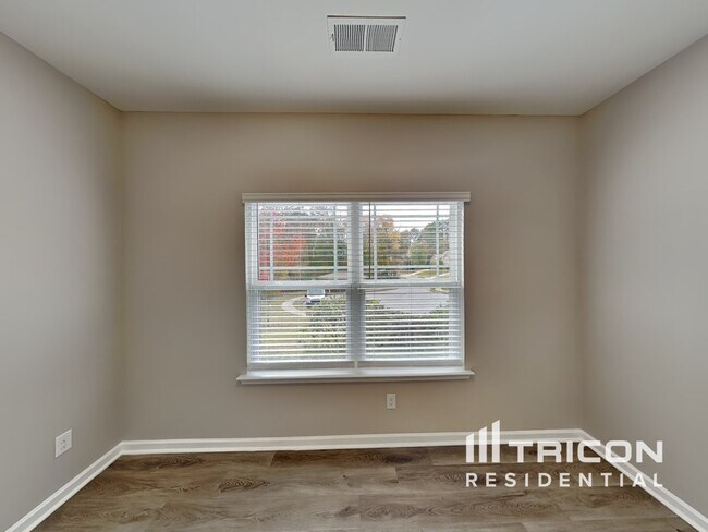Building Photo - 4110 Tarnwood Pl