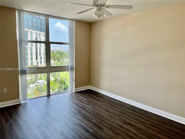 Building Photo - 550 Okeechobee Blvd