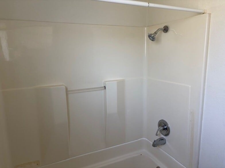 Building Photo - 3rd