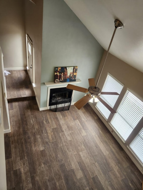 Building Photo - 305 Forest Dr