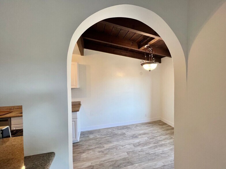 Building Photo - 3608 Keystone Av