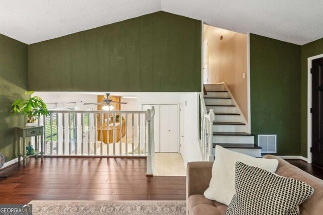 Building Photo - 355 Cross Creek Pl