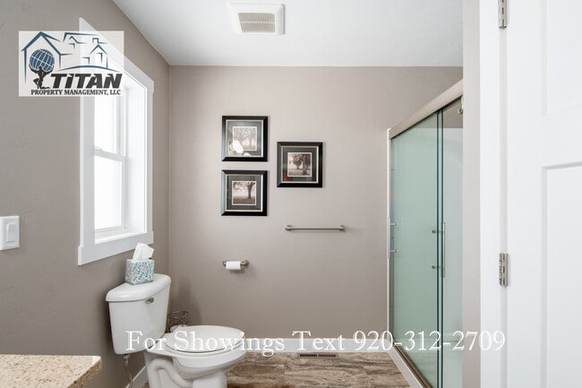 Building Photo - 1012 Faith Ct