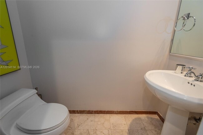 Building Photo - 888 Brickell Key Dr