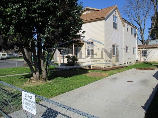 Building Photo - 830 Wilkie Way