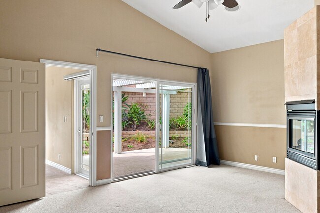 Building Photo - 6132 E Baja Dr