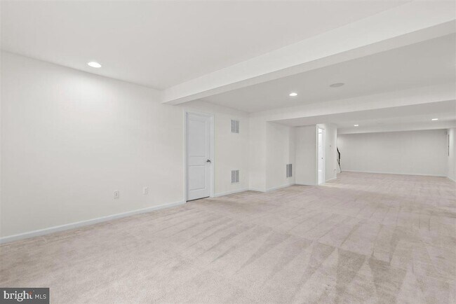 Building Photo - 109 Emperor Dr