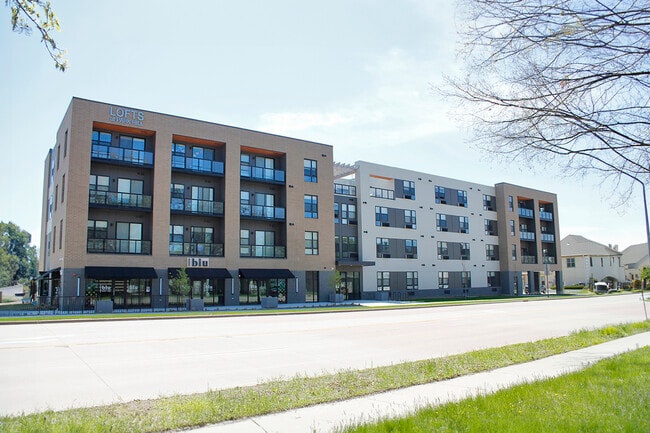 Building Photo - Lofts at Park Hill