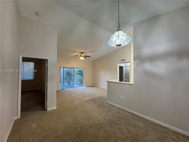 Building Photo - 6936 SW 39th St