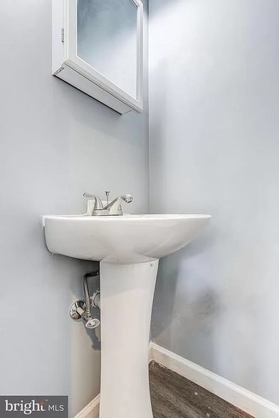 Building Photo - 1132 Nanticoke St