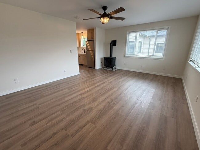 Building Photo - 2Bd/1Ba Renton House