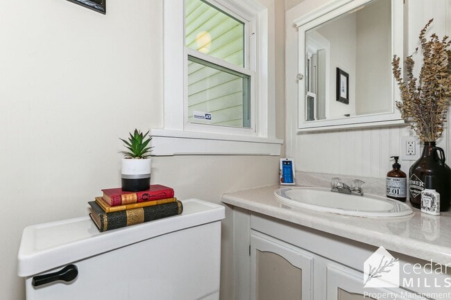 Building Photo - EXTRAORDINARY historic rental opportunity ...