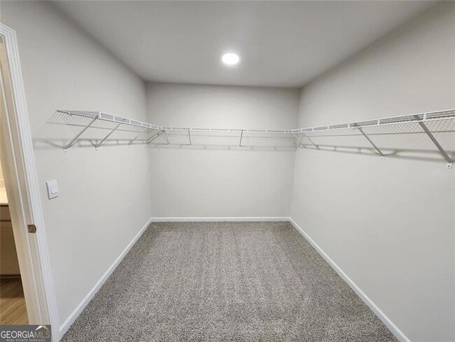 Building Photo - 235 Vly Oak Dr