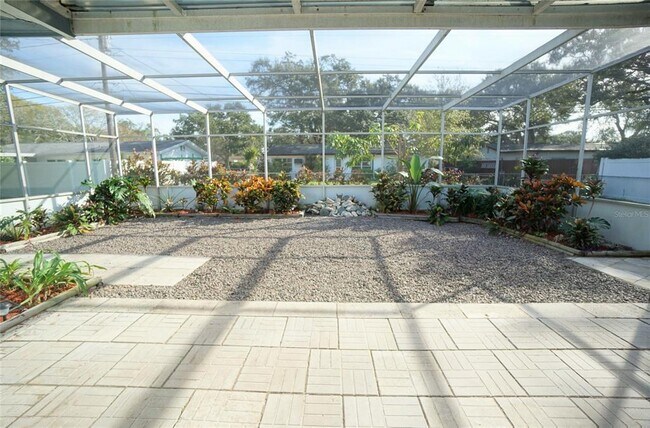 Building Photo - 1761 Cardinal Dr