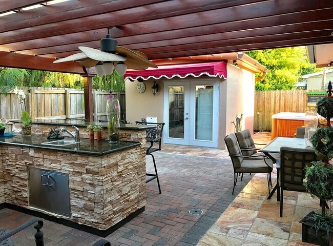 Building Photo - 6630 NW 38th Terrace