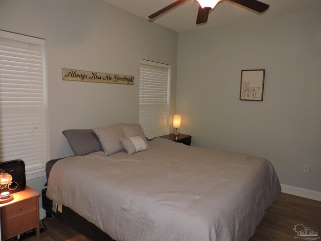 Building Photo - 1531 N 12th Ave