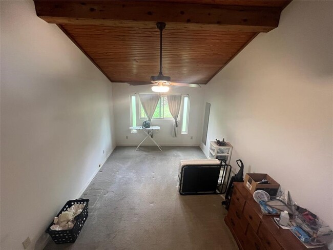 Building Photo - 5006 Rowena Ave