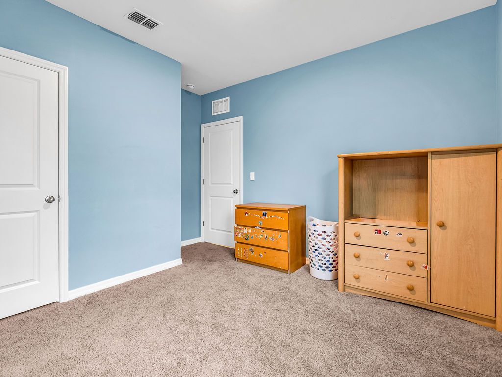 Building Photo - 1048 Adalia Terrace