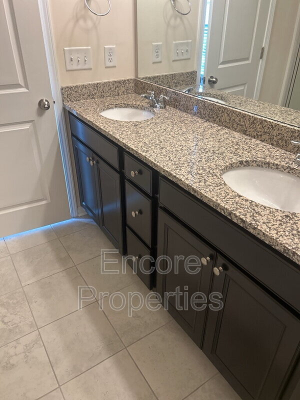 Building Photo - 2680 Impulsion Dr