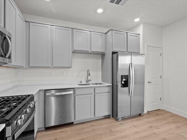 Building Photo - The Birch - - 3 Bedroom, 2.5 Bath single f...