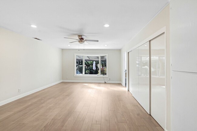 Building Photo - Spacious 3 Bedroom Upland Home, Available Now!