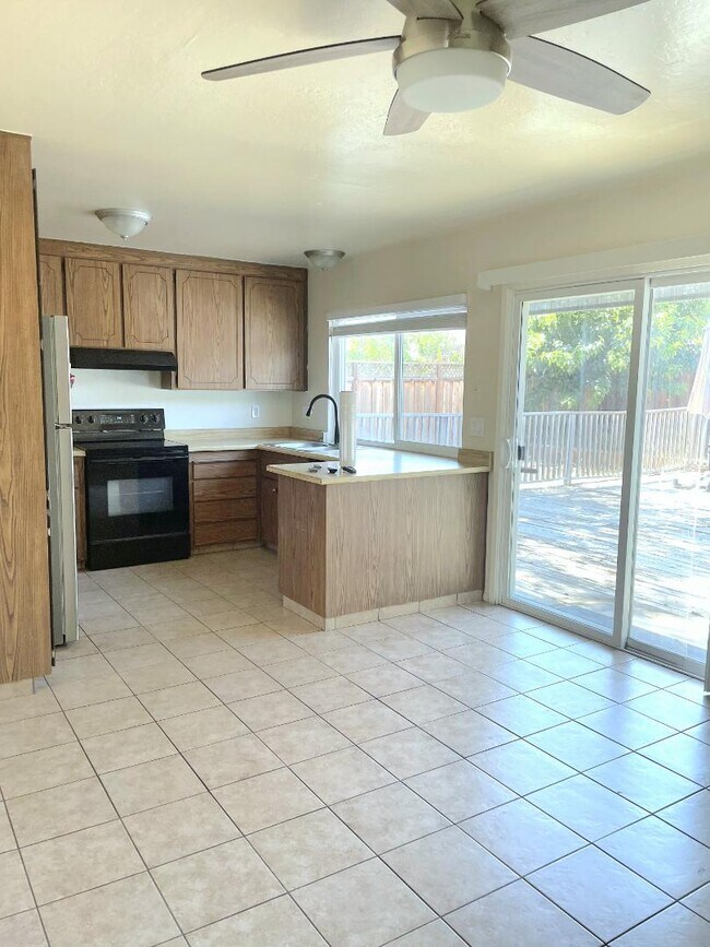 Building Photo - 820 Welburn Ave