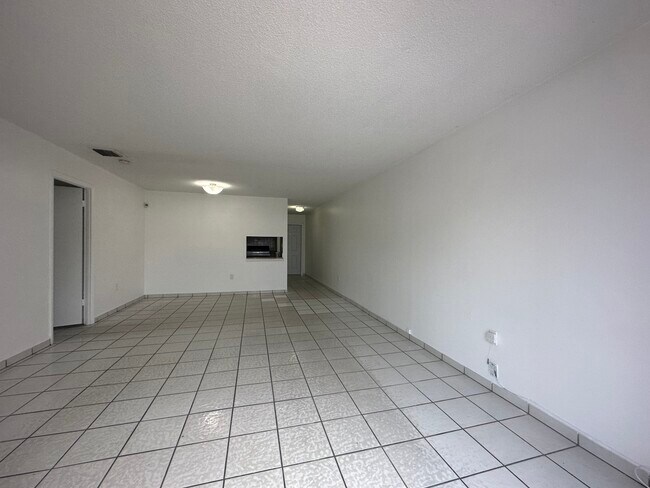 Building Photo - 21444 NW 40th Circle Ct
